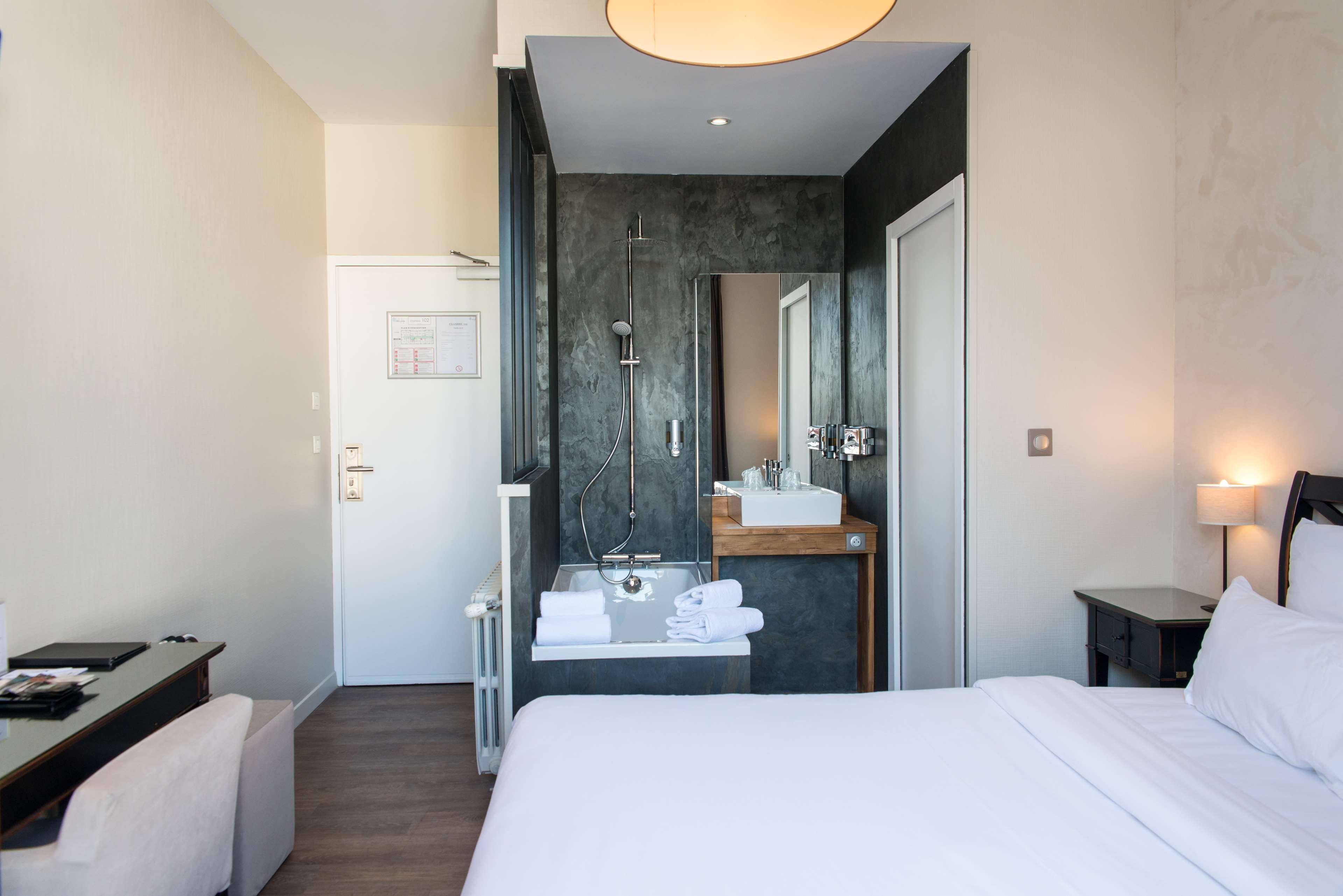 Best Western Hotel De La Plage Saint Marc Sur Mer Esterno foto