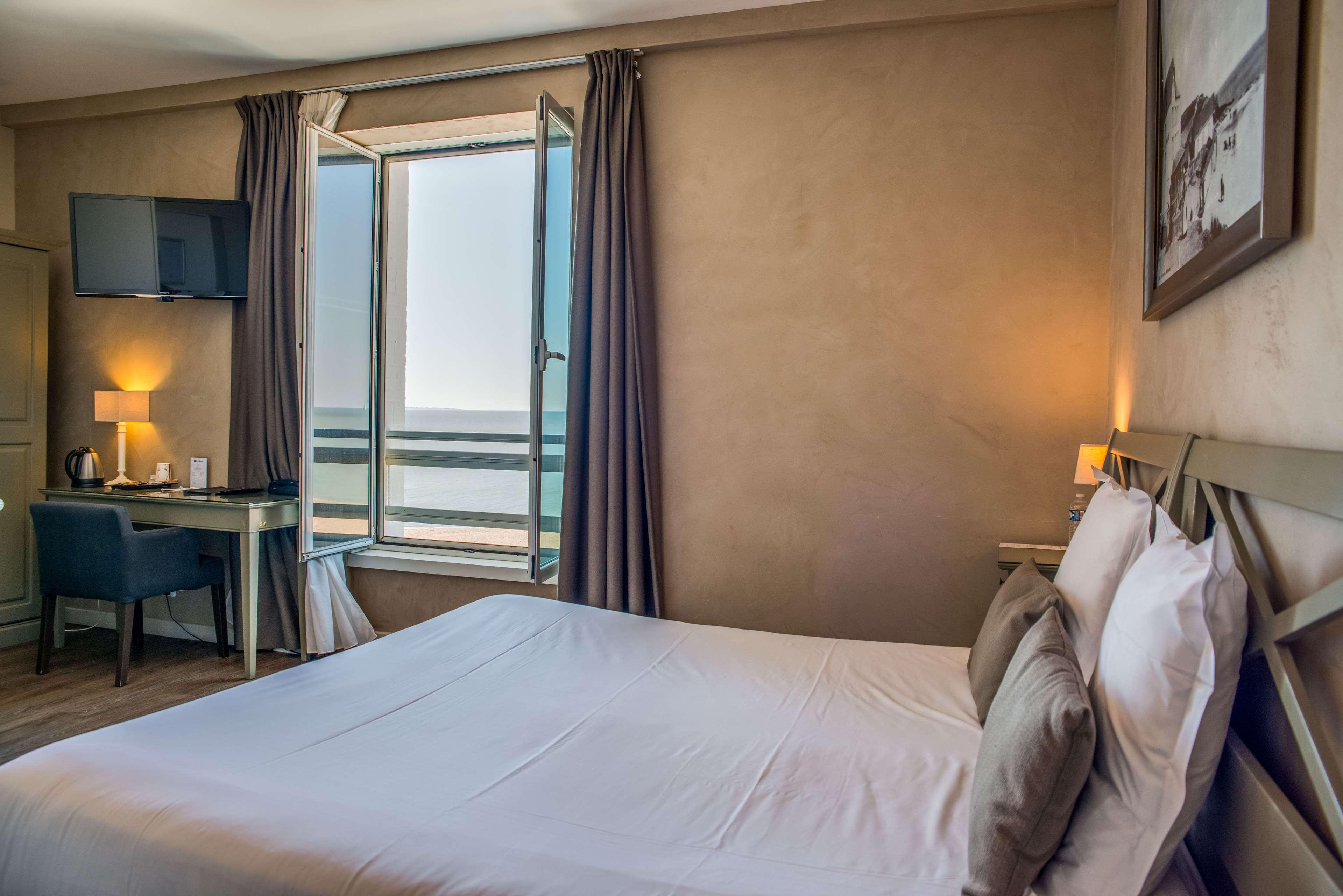 Best Western Hotel De La Plage Saint Marc Sur Mer Esterno foto